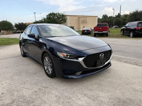 Used 2020 MAZDA MAZDA3 Sedan FWD image 5