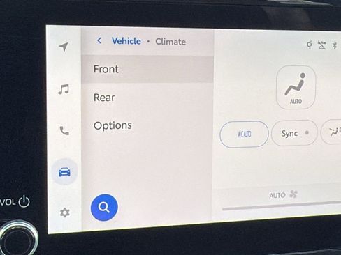 Used 2023 Toyota Highlander XLE image 18