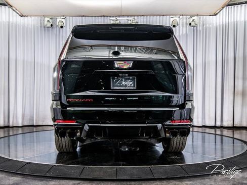 Used 2025 Cadillac Escalade V w/ LPO, Floor Liner Package AWD/4WD image 21