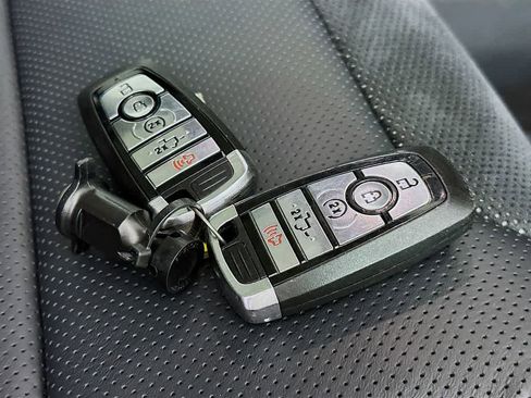 Certified 2025 Ford F150 Raptor image 21