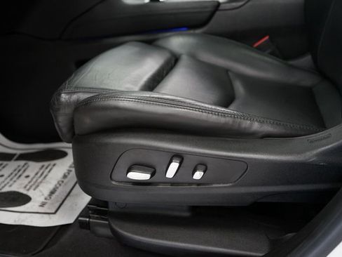 Used 2017 Cadillac XT5 Luxury w/ Driver Awareness Package image 27