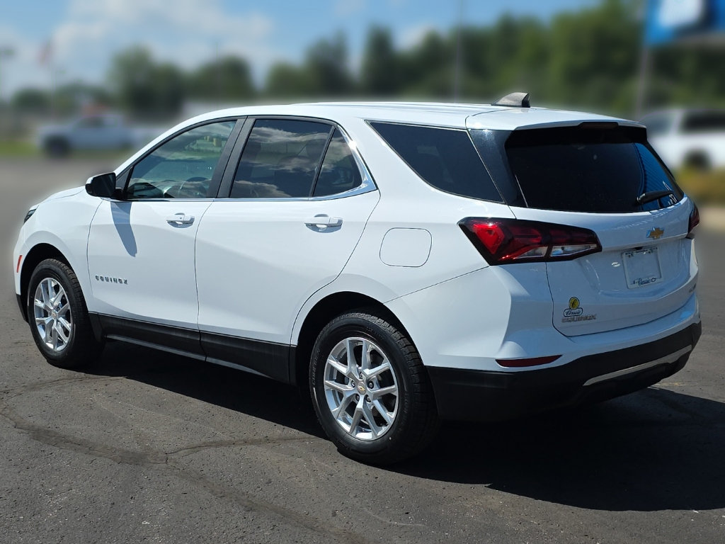 Used 2024 Chevrolet Equinox LT AWD/4WD image 10
