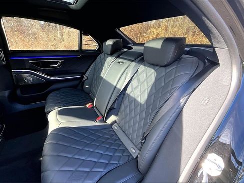 New 2026 Mercedes-Benz S 580 4MATIC Sedan image 10