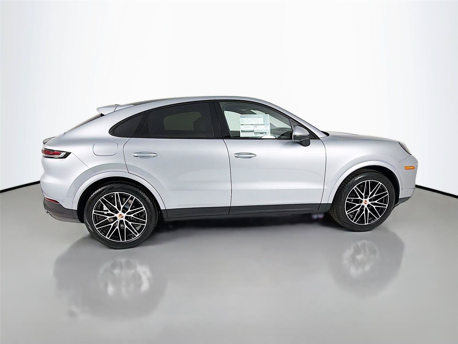 Used 2026 Porsche Cayenne Coupe AWD/4WD image 25