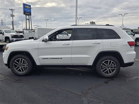 Used 2022 Jeep Grand Cherokee Limited w/ Trailer Tow Group IV image 6