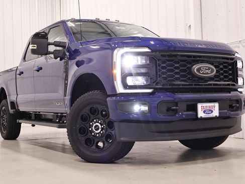 New 2026 Ford F250 Lariat w/ Black Appearance Package AWD/4WD image 41