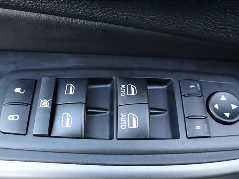 Used 2021 Jeep Cherokee Latitude Lux w/ Sun & Sound Group image 14