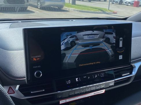 Certified 2026 Toyota Sienna XSE FWD image 10