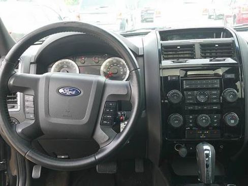 Used 2009 Ford Escape Limited FWD image 10