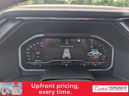 Used 2023 GMC Sierra 1500 AT4 w/ Technology Package AWD/4WD image 17