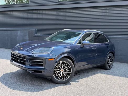 Certified 2026 Porsche Cayenne AWD/4WD image 6
