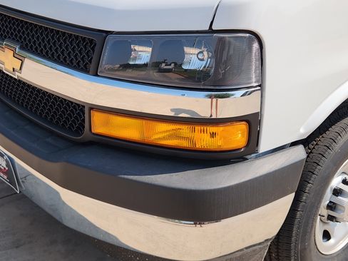 New 2025 Chevrolet Express 3500 w/ Power Convenience Package image 10