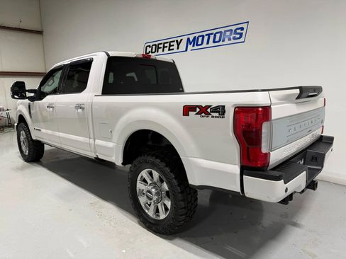Used 2018 Ford F350 Platinum w/ Platinum Ultimate Package image 4