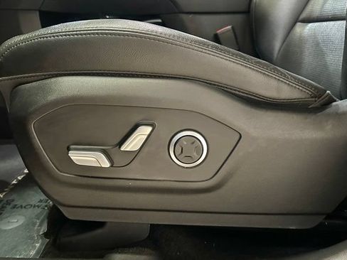 Used 2024 Hyundai Santa Fe Limited AWD/4WD image 29