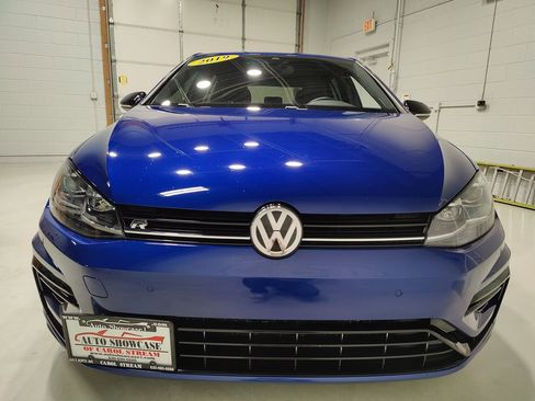 Used 2019 Volkswagen Golf R 4-Door image 3