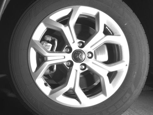 Used 2025 Jeep Compass Latitude image 12