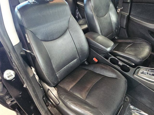 Used 2013 Hyundai Elantra Limited FWD image 34
