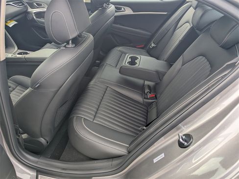 New 2026 Genesis G70 2.5T Prestige image 12