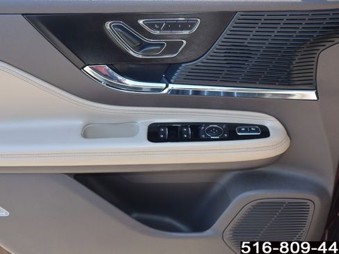 Used 2020 Lincoln Corsair Standard w/ Premium Package image 20