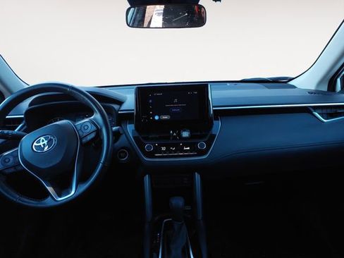 Used 2023 Toyota Corolla Cross LE w/ Moonroof Package image 10