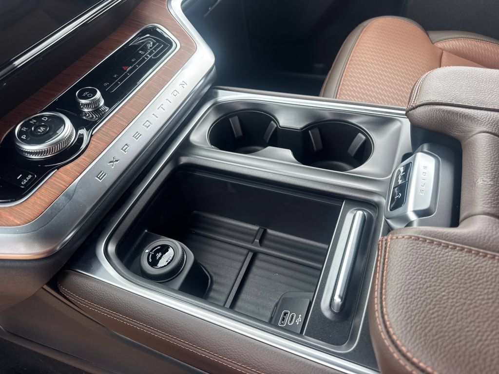 New 2026 Ford Expedition King Ranch AWD/4WD image 11