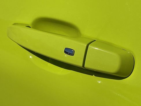 Used 2019 Chevrolet Camaro LT w/ RS Package image 10