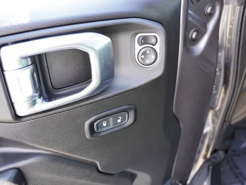 Certified 2025 Jeep Wrangler Unlimited Rubicon 4xe w/ Safety Group image 21