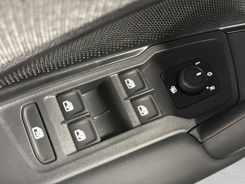 New 2026 Volkswagen Tiguan S AWD/4WD image 15