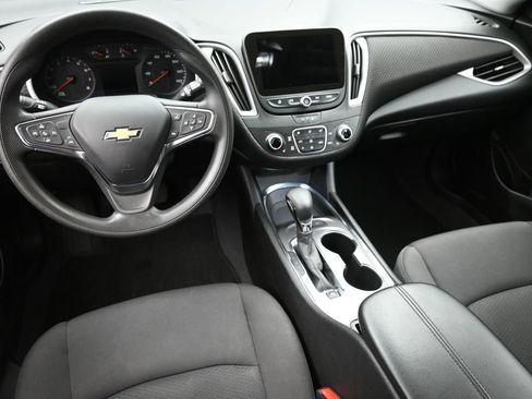 Used 2024 Chevrolet Malibu LT image 12