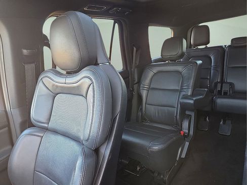 Used 2024 Lincoln Navigator Reserve image 30