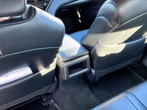 Used 2023 Toyota Camry SE image 30