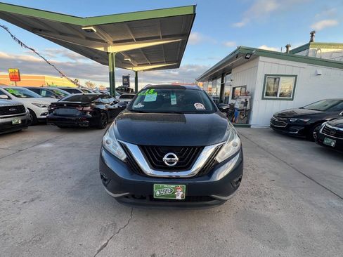 Used 2015 Nissan Murano Platinum w/ Platinum Technology Package AWD/4WD image 2