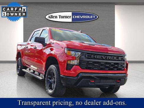 Used 2023 Chevrolet Silverado 1500 Custom Trail Boss w/ LPO, Dark Essentials Package image 2