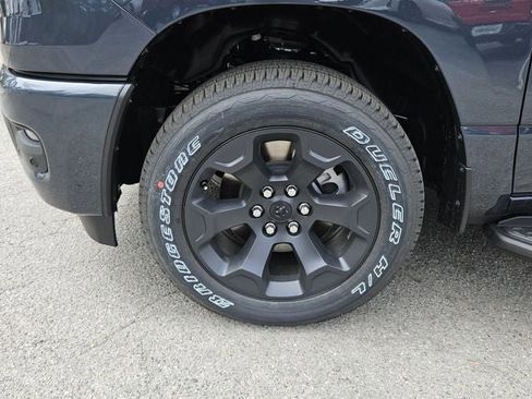 New 2026 RAM 1500 Express AWD/4WD image 9