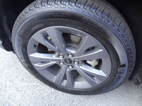 Used 2026 Ford Explorer Active w/ Active Comfort Package AWD/4WD image 15