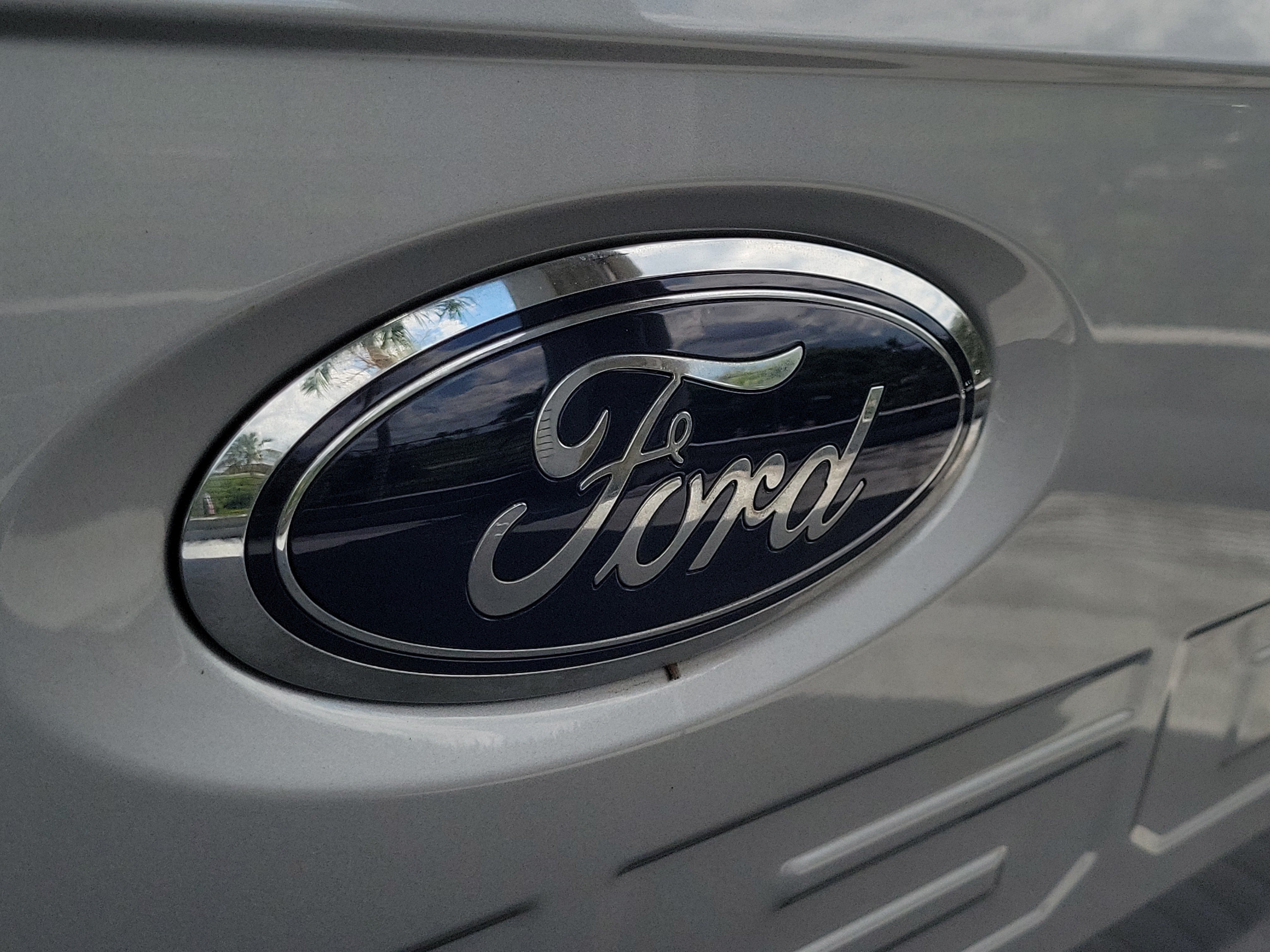 Used 2023 Ford F150 XLT w/ Equipment Group 301A Mid AWD/4WD image 6