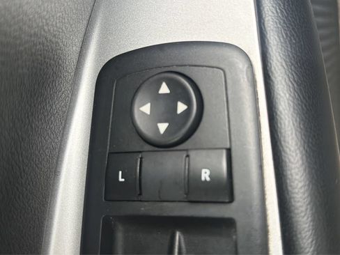 Used 2016 Dodge Journey SE w/ Flexible Seating Group FWD image 33
