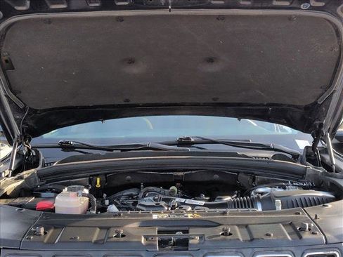 Used 2023 Jeep Grand Cherokee Laredo image 21