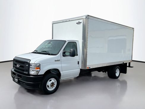 New 2027 Ford E-450 and Econoline 450 Super Duty RWD image 5