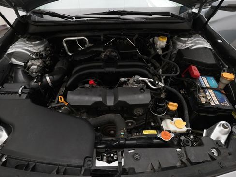 Used 2019 Subaru Outback 2.5i Premium AWD/4WD image 3
