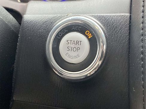 Used 2011 INFINITI QX56 2WD image 17