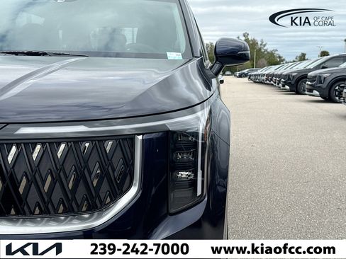 New 2026 Kia Carnival EX image 8