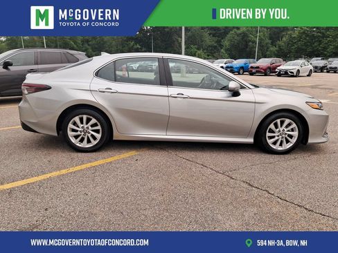Used 2021 Toyota Camry LE FWD image 8