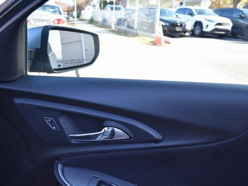 Used 2024 Chevrolet Malibu LT image 23
