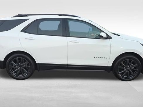 Certified 2023 Chevrolet Equinox RS w/ LPO, Floor Liner Package FWD image 2