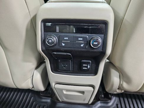 Used 2017 GMC Acadia Denali w/ Technology Package AWD/4WD image 20