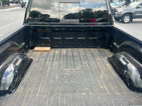 Used 2019 RAM 1500 Warlock AWD/4WD image 10