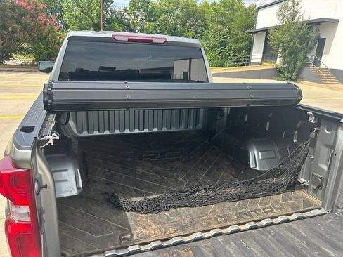 Used 2023 Chevrolet Silverado 1500 LTZ AWD/4WD image 17