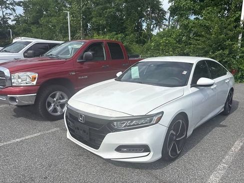 Used 2019 Honda Accord Sport image 10