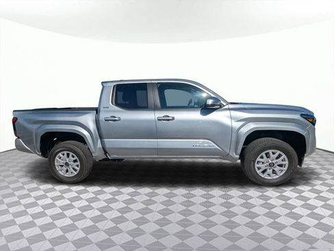 Used 2024 Toyota Tacoma SR5 AWD/4WD image 2